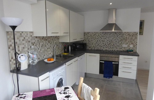 La Malva-rosa Apartment | Malvarossa apartment near beach