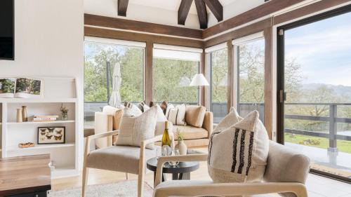 Santa Rosa House | Malvasia by AvantStay Luxe Wine Country Retreat