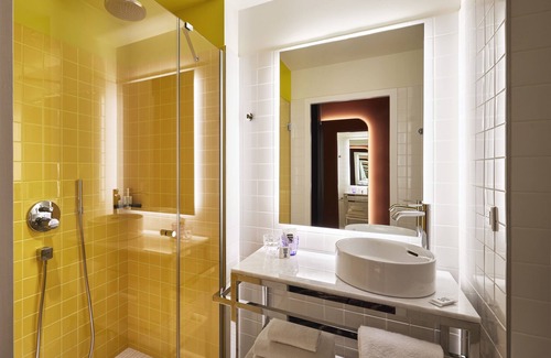 Puteaux Hotel | Mama Shelter Paris La Défense