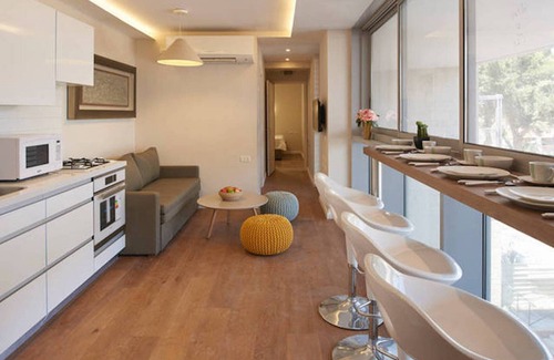 Jerusalem City Centre Apartment | MAMAD Chic 1BR in City Center by FeelHome