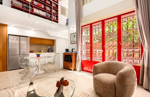 Kerem HaTeimanim Apartment | MAMAD Designer Gem Secret Patio & Jacuzzi Near Beach by FeelHome