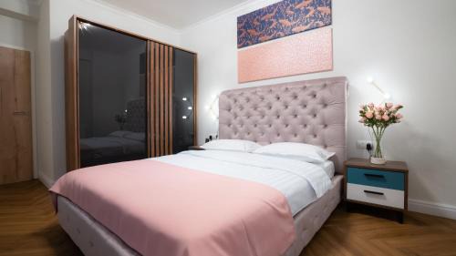 Mamaia-Sat Apartment | Mamaia Beach Condos 2