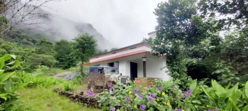 Devikolam Villa | Mamalakandam Hill house - Diya homestay