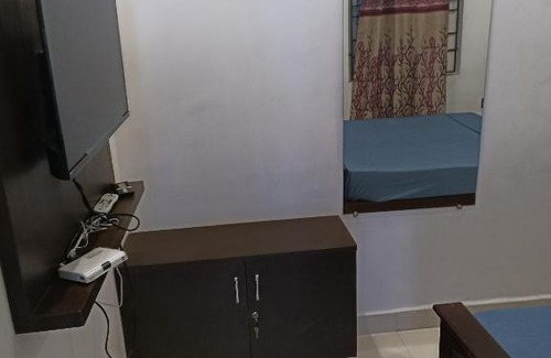 Mahabalipuram Beach House | Mamallapuram Beach Restaurant Rooms Available