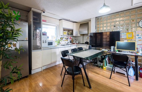 Seogyo-dong House | Mamas and Papas Guesthouse and Apartments in Seoul