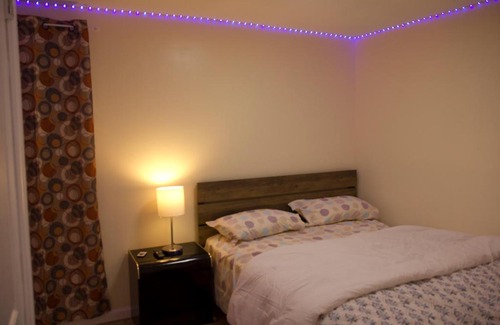 Lower Vailsburg Apartment | Mamas Love Apartment