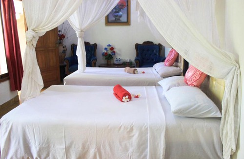 Pemuteran House | Mami Inn Menjangan