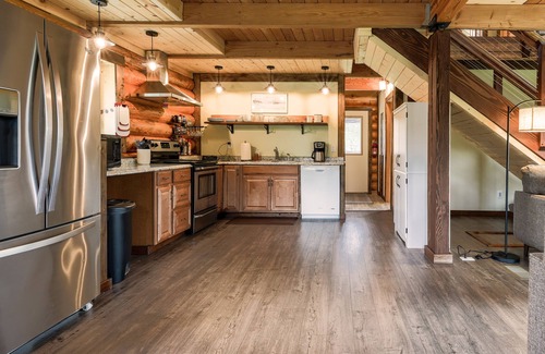 Harding-Birch Lakes Cabin | Mamie's Hideaway