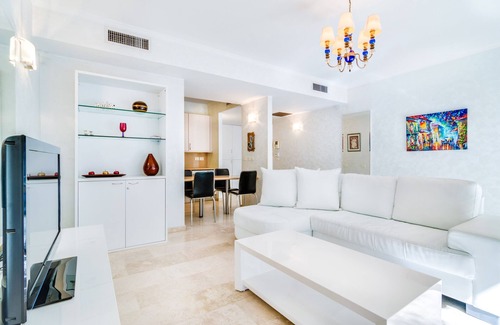 Jerusalem City Centre Apartment | Mamilla Pool - David's Village - Jerusalem-Rent