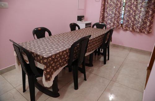 Vyttila Apartment | Mammen's Homestay Vyttila