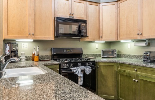 Mammoth Lakes Condo | Mammoth Green #105 - Nearly Ski-in Ski-Out Updated 2 Bedroom 2 Bath, Sleeps 6