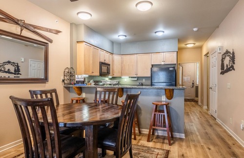 Mammoth Lakes Condo | Mammoth Green #105 - Nearly Ski-in Ski-Out Updated 2 Bedroom 2 Bath, Sleeps 6