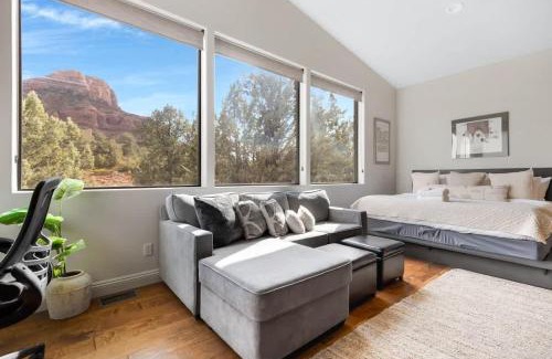 Sedona Villa | Mammoth Rock Retreat Villa-Sleeps 4