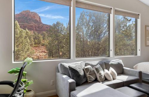 Sedona Villa | Mammoth Rock Retreat Villa-Sleeps 4