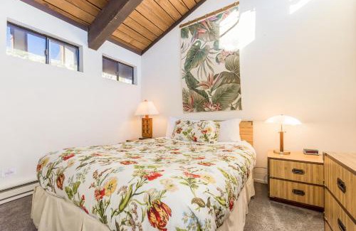 Mammoth Lakes House | Mammoth Ski and Racquet 132