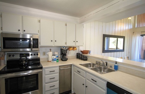 Mammoth Lakes Condo | Mammoth Ski & Racquet Club #076