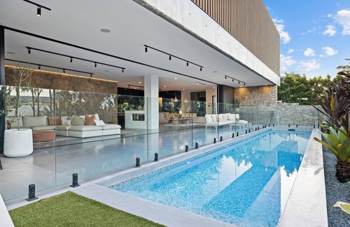 Kingscliff House | Mana Beach House | Award-winning, Heated Pool, Gym