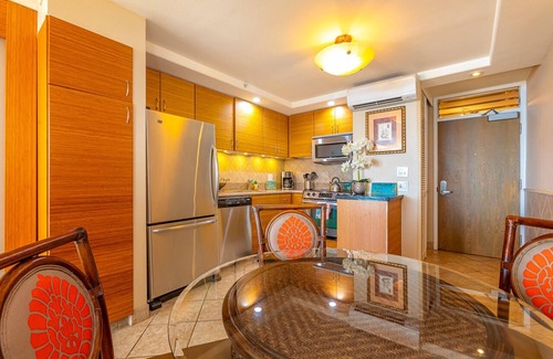 Kihei Condo | Mana Kai #203: Oceanfront Bliss on Keawakapu Beach with Stunning Sunset Views