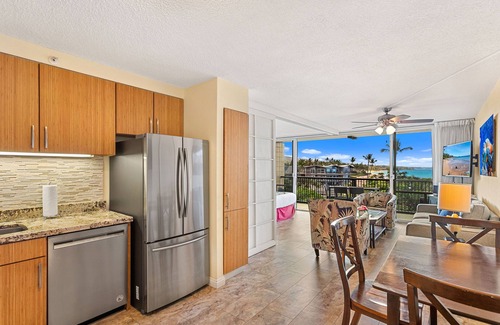 Kihei Condo | Mana Kai 410 - The Ultimate Maui Beach Condo Experience - Renovated - Split AC