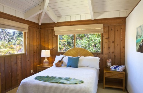 Wainiha House | Mana Kauai Island Vacations Presents Beach Bungalow with Cold A/C TVNC-1134