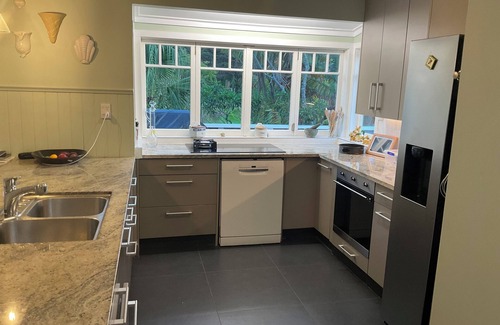 Whangarei Heads House | Manaia Willow, an comfortable 3-bedroom house, Taurikura Bay