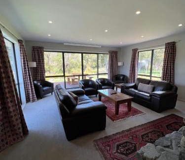 Hapuku Cabin | Manakau Lodge