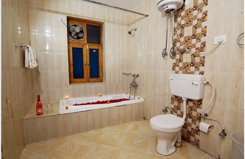 Manali Cottage | Manali cottage with private bath