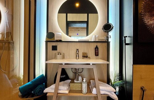 Valescure Cabin | Manalodj