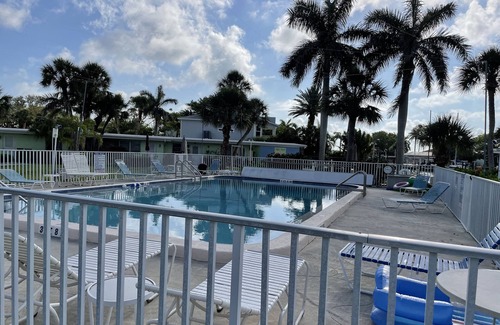 Englewood Condo | Manasota Key Condo at Anglers Resort