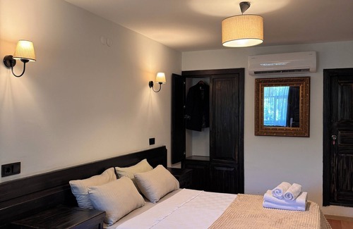 Edremit Hotel | Manastır Mandarin