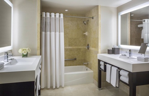 Marina District Hotel | Manchester Grand Hyatt San Diego