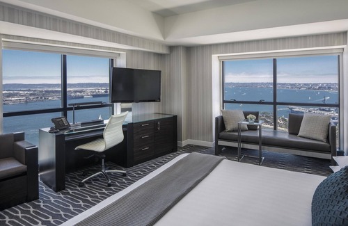 Marina District Hotel | Manchester Grand Hyatt San Diego