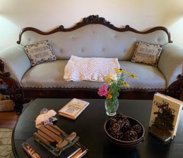 Manchester House | MANCHESTER HISTORIC CHARMER