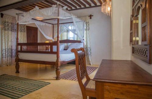 Lamu Apartment | MANDA ISLAND Private Villa