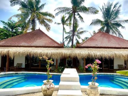 Gili Air Bed & Breakfast | Mandala Beach healing rooms Gili Air