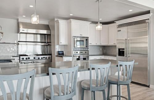Oxnard Shores House | Mandalay on the Sand