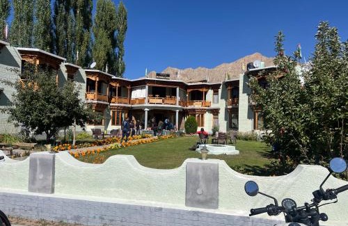 Leh Hotel | Mandalchan hotel