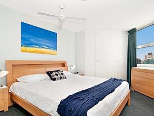 Alexandra Headland Apartment | Mandolin Beachfront Resort