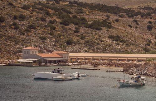 Hydra Hotel | Mandraki Beach Resort