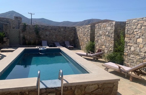 Serifos Bed & Breakfast | Mandri B&B
