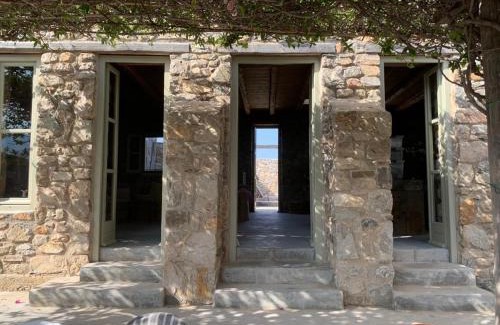 Serifos Bed & Breakfast | Mandri B&B