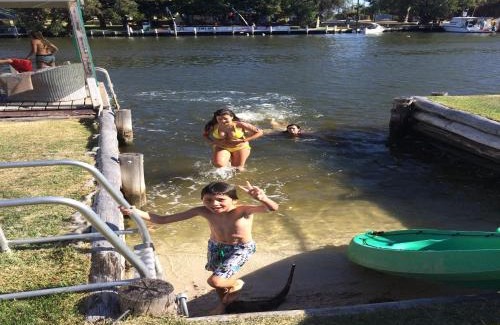 North Yunderup House | Mandurah Riverfront Holiday Rental