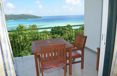 Anse La Mouche Apartment | ManFiyo Guest House