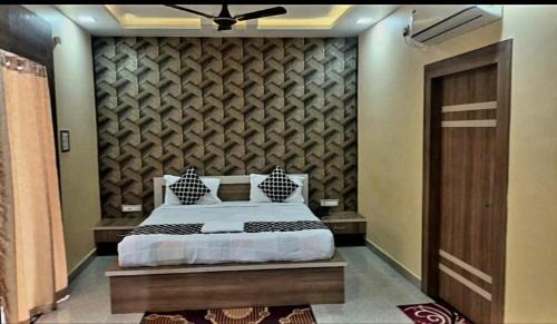 Deoghar Hotel | Mangalam Inn, Deoghar