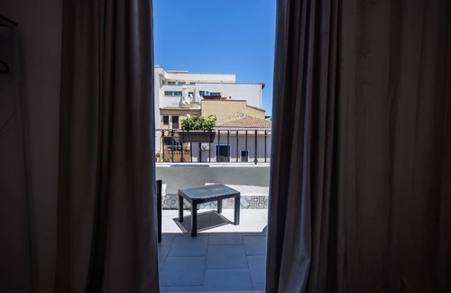 Corso dei Mille - Sant'Erasmo Apartment | Mangano Suite Apartment