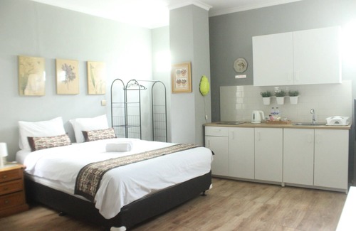 Central Yogyakarta Bed & Breakfast | Manggolo Homestay Syariah