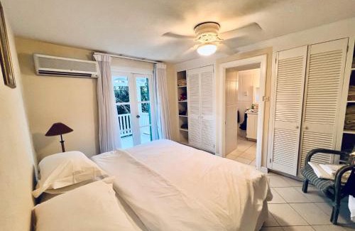 Porters House | Mango Crescent