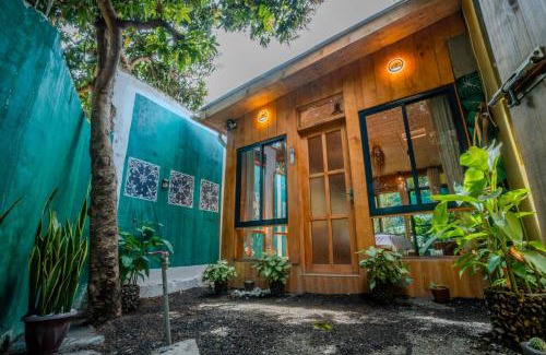 Nkoanrua House | Mango Eco Cabin by Banana Farm