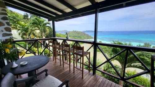 Praslin Island House | Mango Lodge