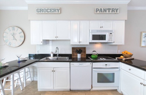 Old Town House | MANGO MARGARITA~ 2 bedroom/2.5 bath, heated private pool, and close to Duval!
